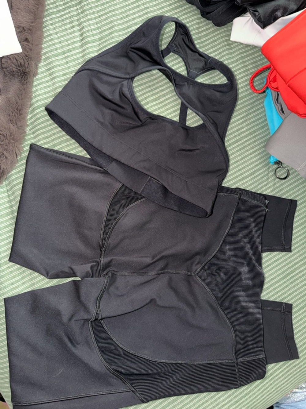 Savage X Fenty Black Racerback Sports Bra M & High-Waist legging M Set